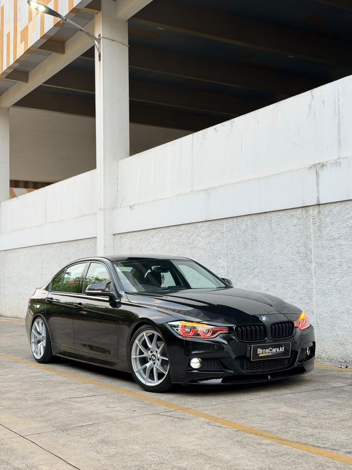 BMW F30 320i LCI Sport Edition terjual BrosCars.id
